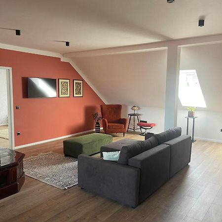 זלאגרסג Hotello Apartmanhaz Es Panzio מראה חיצוני תמונה