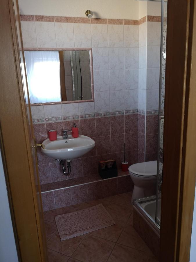 זלאגרסג Hotello Apartmanhaz Es Panzio מראה חיצוני תמונה