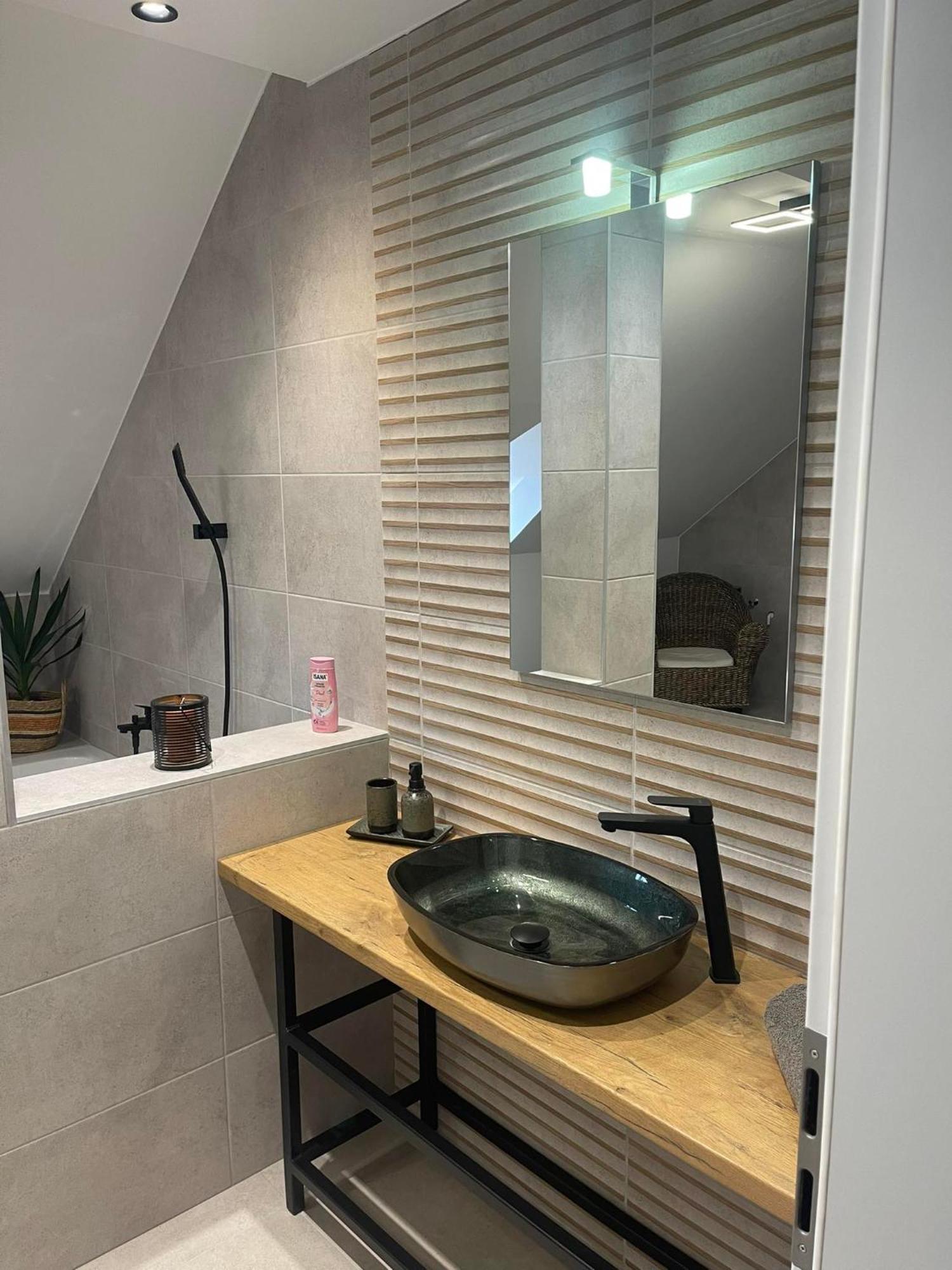 זלאגרסג Hotello Apartmanhaz Es Panzio מראה חיצוני תמונה